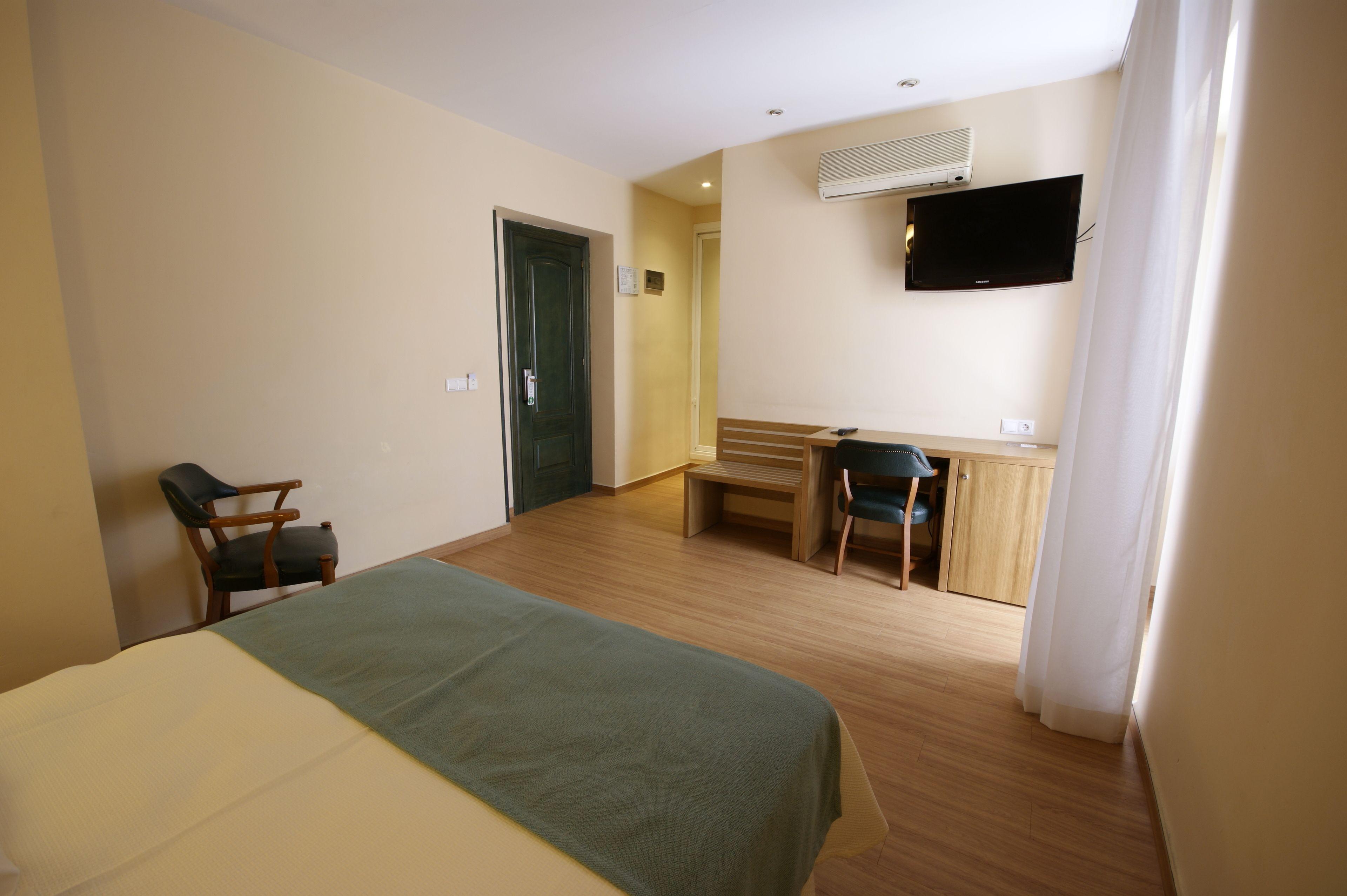 Hotel Doho — Photos 1